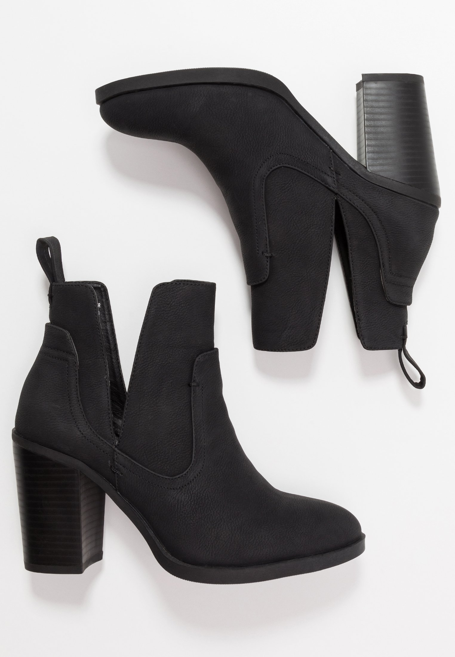 nala cut out boot