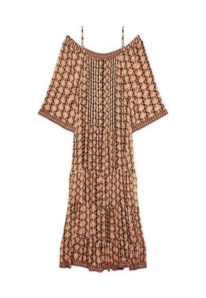 Vestido de hombros al aire con mangas cortas, patrón de paisley en tonos marrones y crema, cuerpo fruncido y dobladillo en capas.