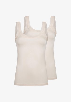 Zwei beige ärmellose Damen-Tanktops mit Spitzenbesatz an Trägern und Ausschnitt, vor weißem Hintergrund dargestellt.