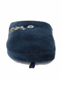 Ciabatta blu navy realizzata in materiale morbido e peloso con design ricamato. Forma arrotondata e suola piatta, con una piccola linguetta sul retro.