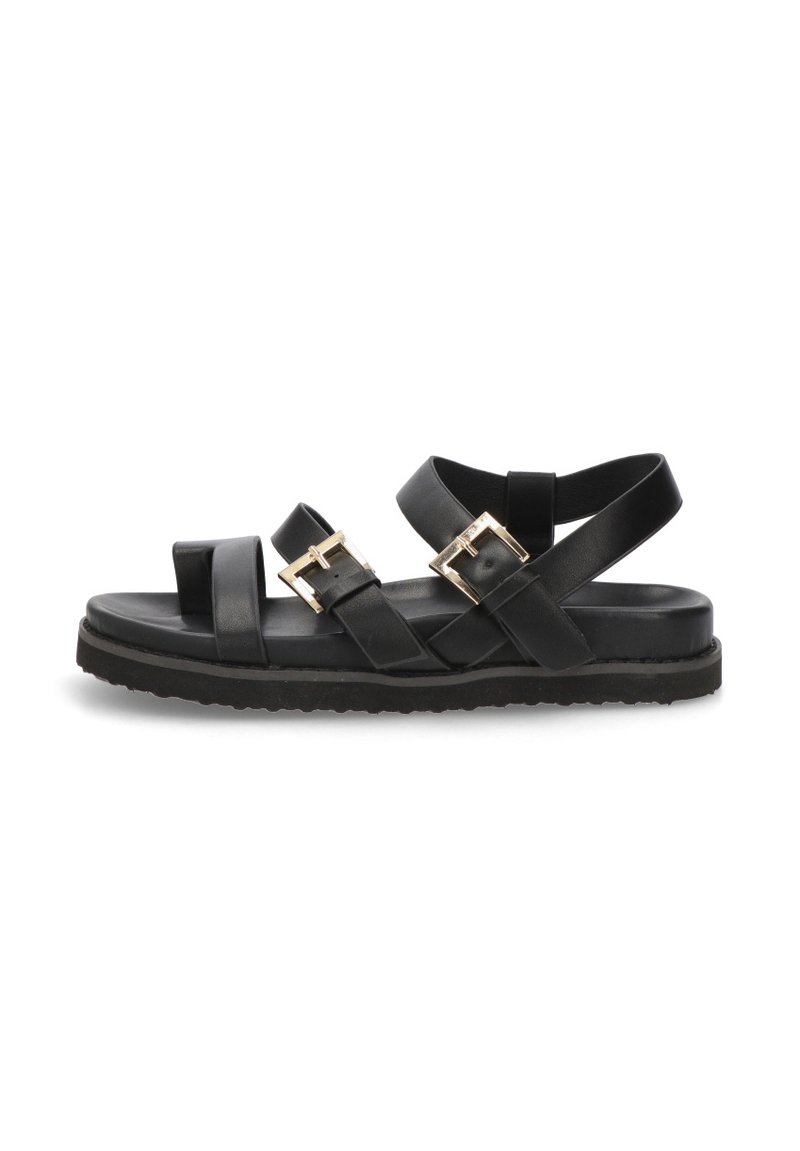 Sandalias negras de material sintético. Con correas cruzadas y suela plana, con detalles de hebilla en tono dorado y plantilla texturada.