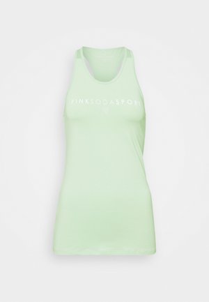 Lichtgroene mouwloze sporttop met ronde hals en witte tekst "PINK SODA SPORT" over de borst.