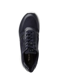 Dunkelblauer Sneaker mit glattem Lederobermaterial, runder Zehenpartie, strukturierten Akzenten und weißem Gummisohle. Verfügt über ein klassisches Schnürdesign.