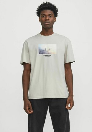 Jack & Jones JORVESTERBRO PICTURE SS CREW NECK - T-shirt print - moonbeam