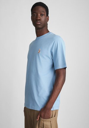 STANDING FOX COMFORT TEE - Tricou basic - powder blue