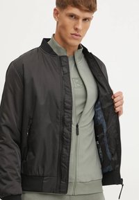 Guess Giubbotto Bomber - nero