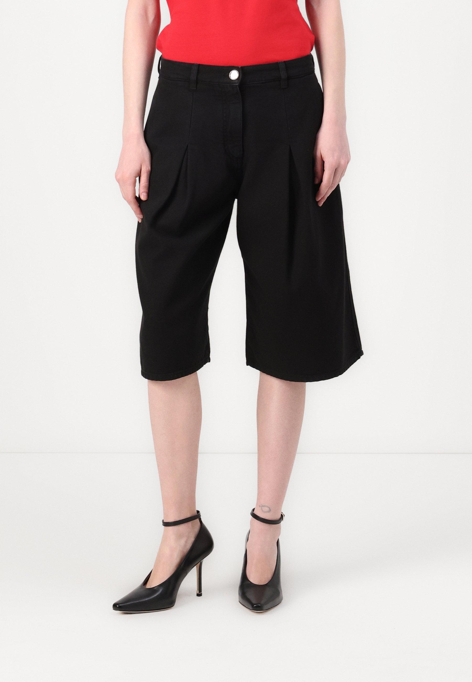 ショートパンツ PINKO Women Shorts  Burmudas 104667 A2CN Z99 NERO LIMOUSINE Pinko Women's Concord Bermuda Shorts, Z99_Nero Limousine, 14