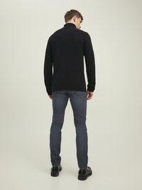 Jack & Jones JJEHILL ROLL NECK - Pulover - black