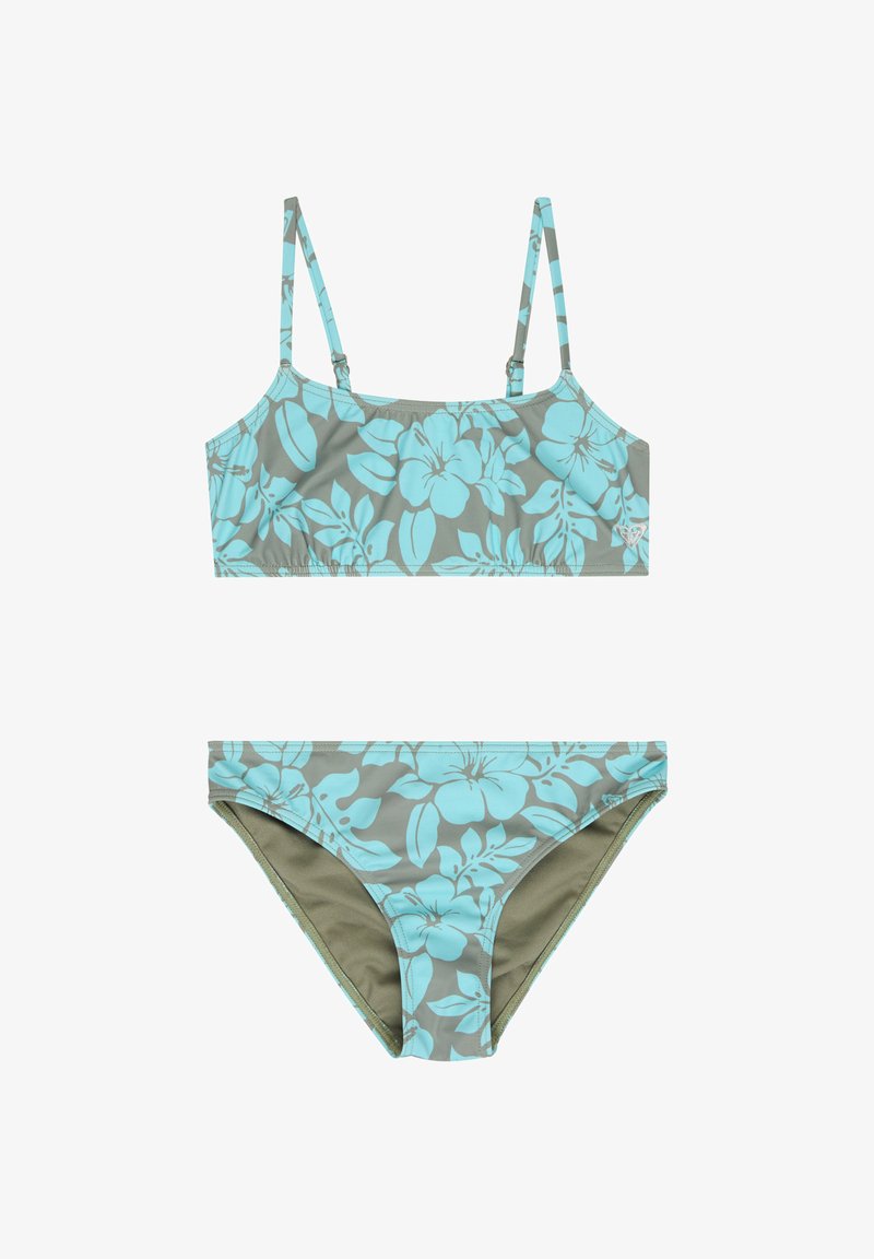 Bikini deux pièces avec imprimé floral bleu clair sur fond gris, comprenant un haut court à fines bretelles et un bas assorti.