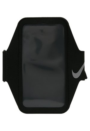Zwarte neopreen armband met een helder touchscreen venster, een veilige band en een zilveren Nike-logo accent aan de voorkant. Ontworpen voor sportgebruik.