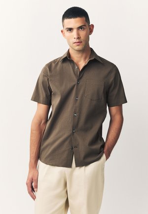 REGULAR FIT - SHORT SLEEVE - Krekls - brown