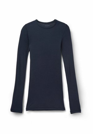 Donkerblauw, aansluitend shirt met lange mouwen en geribbelde stof, ronde halslijn, plat neergelegd op een witte achtergrond.