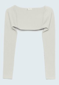 Lichtgrijs geribd langarmshirt met een cropped ontwerp en een vierkante halslijn, voorzien van aansluitende mouwen en een zachte textuur.