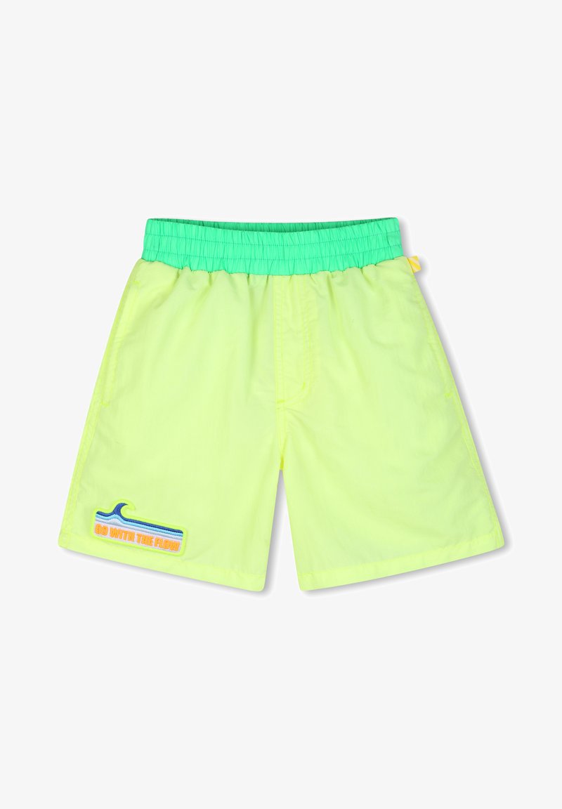 Shorts de bain jaune vif avec une ceinture élastique turquoise, dotés de poches latérales et d'une broderie "Go with the flow" avec des accents ondulés.
