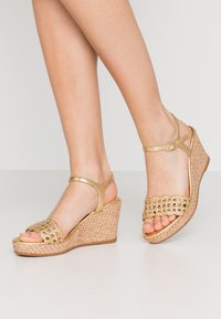 Unisa High heeled sandals - gold-coloured