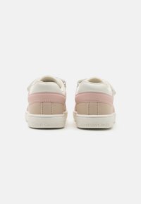 Calvin Klein Jeans HARING UNISEX - Sportbačiai - beige/off white/pink