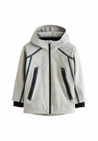 Veste étanche gris clair avec capuche, fermeture éclair noire et accents noirs. Comprend deux poches avant zippées et un ourlet droit.