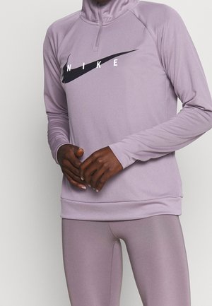 Tekninen t-paita - purple