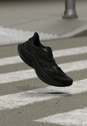 Saucony, ENDORPHIN SPEED 5 - Løbesko til landevejen - triple black