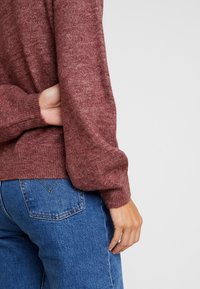 Vero Moda Stickad tröja - bordeaux