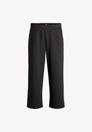 Schwarze, verkürzte Jogginghosen mit glatter Textur, elastischem Bund und weißen Seitenstreifen. Einfaches Design, geeignet für den Freizeitlook.