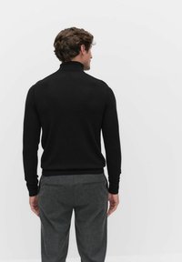 Bläck Ossian Rollneck - Neule - black