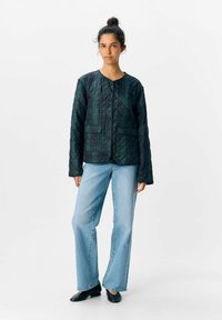 Object KARO - Jas - sky captain