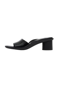 Bimba Y Lola Sandalias planas black/negro