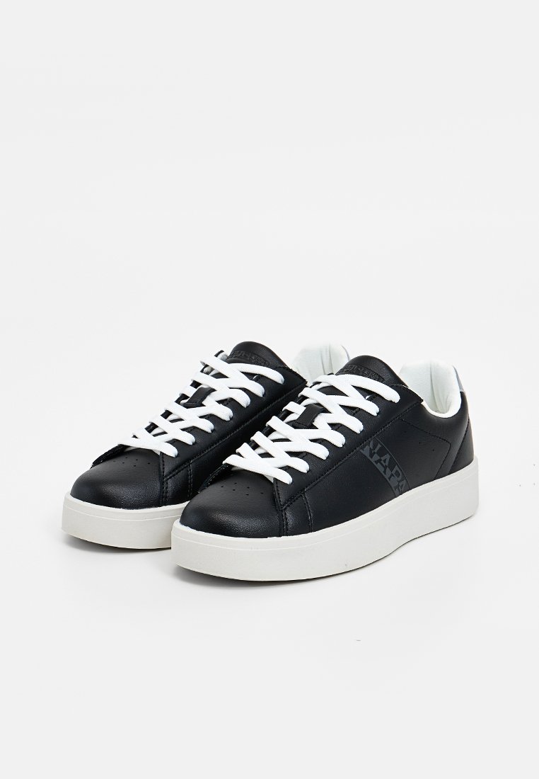 Sneaker low