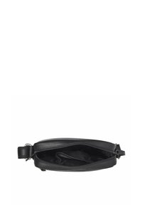 Borsa nera in pelle con un design elegante, chiusura con zip e un compartimento principale. Presenta una tracolla regolabile e una texture liscia.