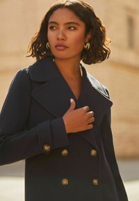 Friends Like These Cappotto corto - blue