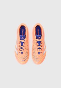 adidas Performance PREDATOR LEAGUE - Fodboldstøvler til fast underlag - signal coral/ftwr white/beam orange