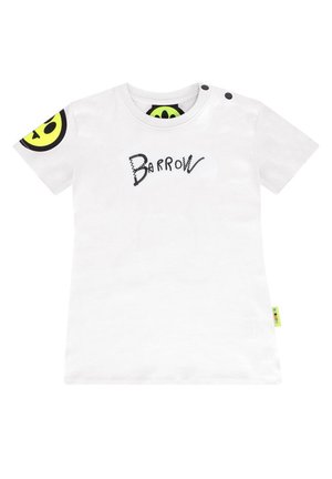 Hvid kortærmet t-shirt med teksten "BARROW" på foran, gul og sort smiley på venstre ærme og trykknapper på højre skulder.
