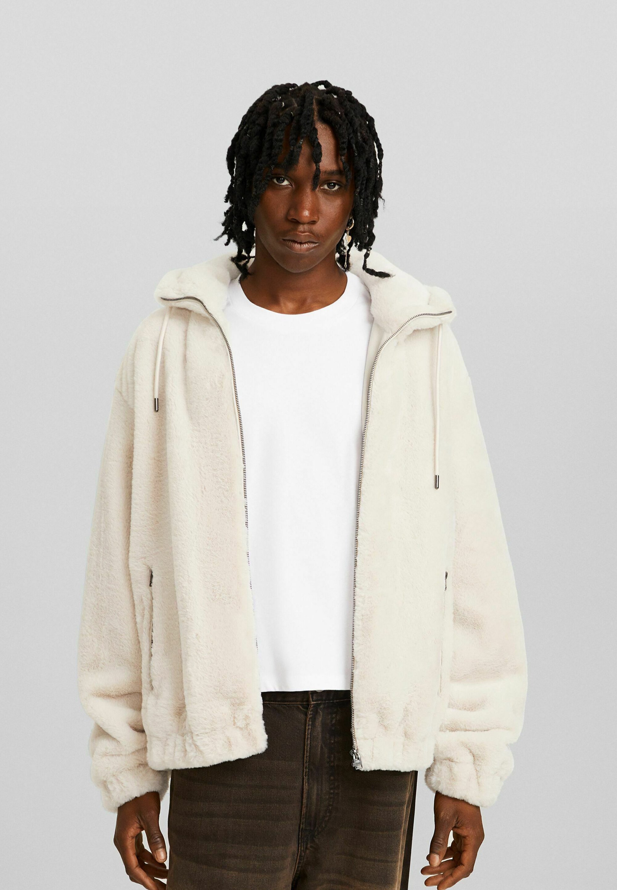 Bershka FUZZY WITH HOOD - Fleece jacket - white - Zalando.ie