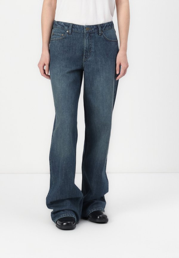 AMPLE LOW LOOSE - Relaxed fit jeans