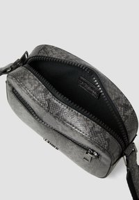 s.Oliver Fototasche - grau meliert