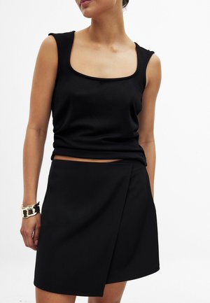 NA-KD OVERLAP - Jupe trapèze - black