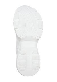 Semelle blanche de chaussure avec des motifs de bandes de roulement comprenant des sections rectangulaires et courbes texturées en forme de diamant pour l’adhérence et la traction.