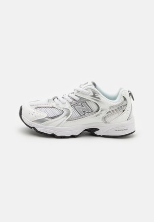 New Balance 530 UNISEX - Zapatillas - white