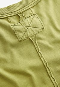 Next SEAM DETAIL - Hosszú ujjú felső - olive green