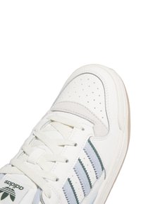 adidas Originals FORUM - Trainers - cloud white blue cream white