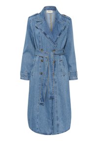 Cappotto trench in denim azzurro chiaro con vita regolabile, bottoni doppi, ampi rever e tasche laterali, progettato con maniche lunghe.