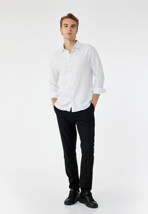 LONG SLEEVE - Overhemd - white