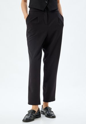 CARROT CUT  - Bukser - black