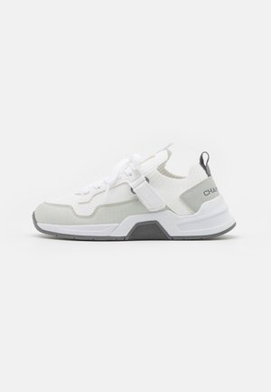 LOW CUT SHOE INTERMEDIATE - Scarpe da allenamento - white
