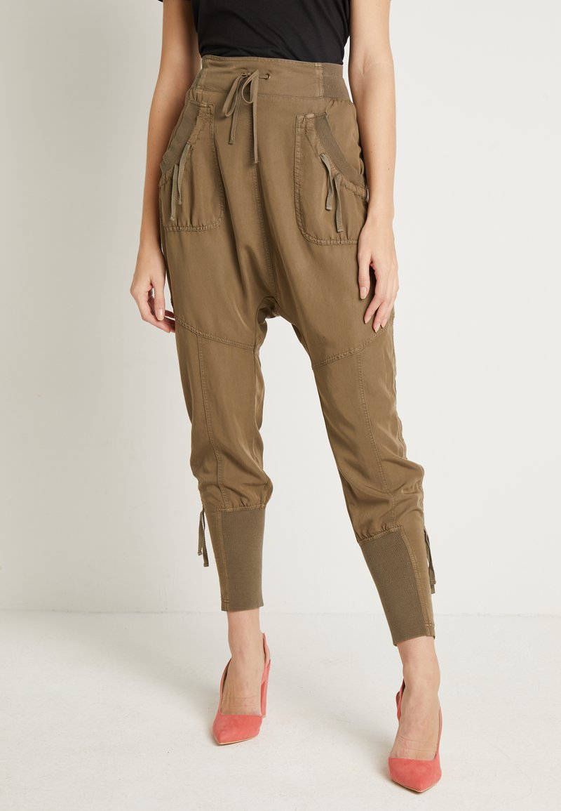 Cream NANNA PANTS Broek khaki/kaki Zalando.be