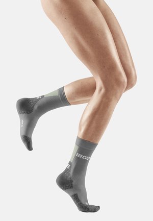 ULTRALIGHT COMPRESSION SOCKS MID CUT WOMEN - MADE IN GERMANY - Sportsocken - grey lime