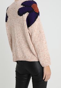 Rich & Royal Vest - beige