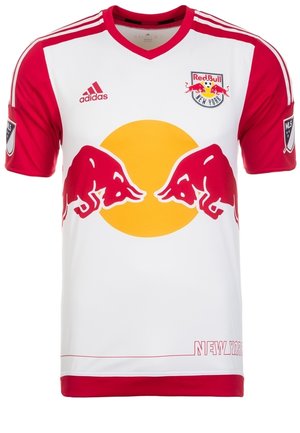 Bílý fotbalový dres s červenými rukávy, na přední straně velký žlutý kruh a logo dvou červených býků. Na spodní části nápis "NEW YORK".