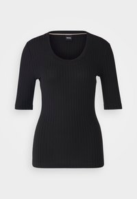 Černý žebrovaný top s krátkým rukávem, který má kulatý výstřih a přiléhavý střih, vyrobený z měkkého, elastického materiálu. Výrobní štítek umístěn uvnitř.
